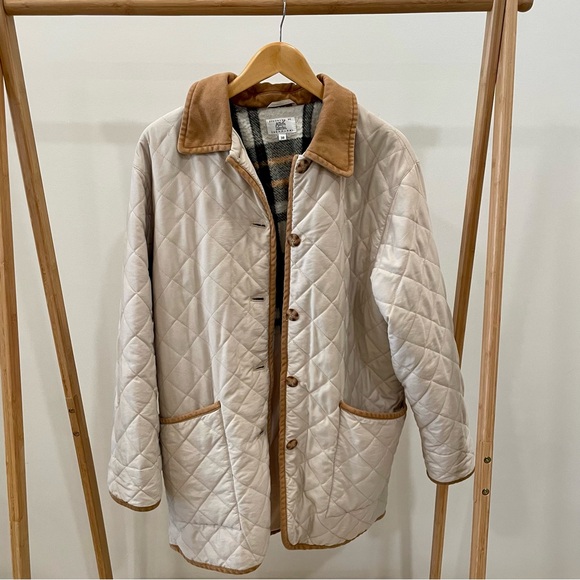 ✨SOLD✨ Vintage Quilted Collared Longline Chore Barn Jacket in Beige/Tan - Picture 2 of 7